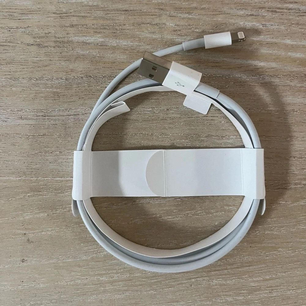 White USB to Lightning Cable